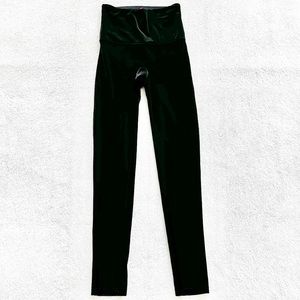 SPANX VELVET LEGGINGS SIZE SMALL SLIMMING DRESSY EVENT PARTY MODERN CONTEMPORARY